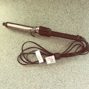 Sam Villa Curling iron